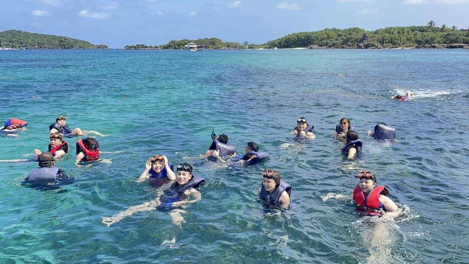 Trải nghiệm lặn ngắm san hô với tour 4 đảo Phú Quốc